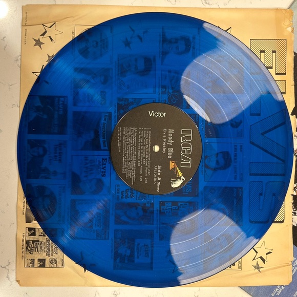 Elvis Presley Moody Blue vinyl record. 💿 - Picture 7 of 8